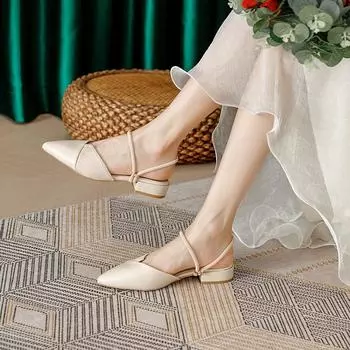 Fashionable British Style Small Leather Shoes 2024 Spring New Pointed Middle Heel Temperament Daily Versatile Women s Shoes 34 абрикосовый