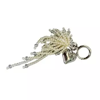 Fashionable Heart Shaped Pearls and Tassels Keyring Holder Portable for Trendy Women and Students Seek Unique Styles