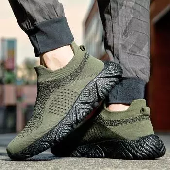 Fashionable Newest breathable slip-on slip-on sneakers men s ultra-light non-slip comfortable socks shoes mesh sneakers 41
