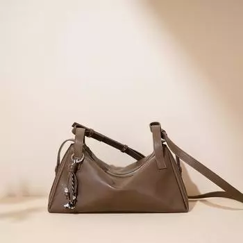 Fashionable Pillow Scalp Women s Bag Large Capacity Shoulder Bag High-end Light Luxury Niche Commuter Crossbody Bag