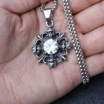 Fashionable Retro Zircon Gothic Patterned Skull Necklace Men s Pendant ,A Gift for My Boyfriend 4*4CM