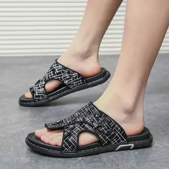 FashionMen Beach Sandals outdoor Casual Leather Breathable Beach Sandals Men Soft and Comfortable Summer Shoes Fashion Slippers Size 47 39 чёрный