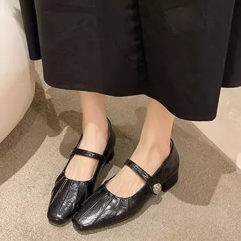 Женские туфли Тапочки Повседневные низкие шлепанцы Резиновые шлепанцы Роскошные плоские гавайские мягкие ПУ Римские модные тканевые каблуки-копыто 35