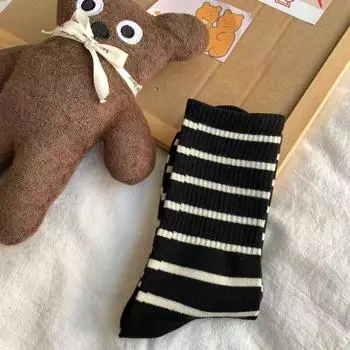 Female Spring and Autumn Fashion New Stripe In The Tube Socks 1 pair