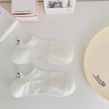 Female Spring and Summer Thin Cartoon Heel Embroidery Invisible White Low Help Do Not Fall Off with Short Tube Socks 1 pair