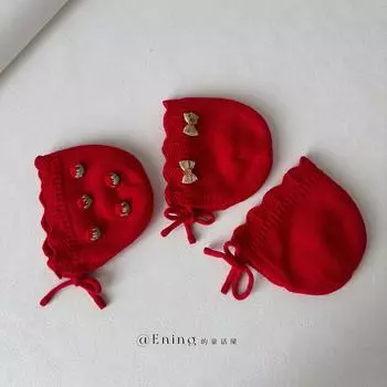 Festive red baby hat, winter warm ear protection, male and female infants and young children pullover hat, court hat for the New Year