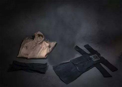 Figure Male Clothes Clothes Male Ancient Chinese official ancient 1 ancient Chinese official clothes 1 pair of pants 1 modeling skirt 1 giant cloak