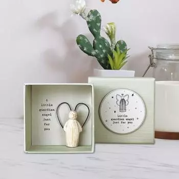 Фигурка ангела-хранителя для особенного друга, украшение из смолы, ангел с крыльями в форме сердца, в коробке, коллекционная