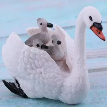 Фигурка белого лебедя с младенцами на спине, набор моделей животных, украшения для дома as described белый