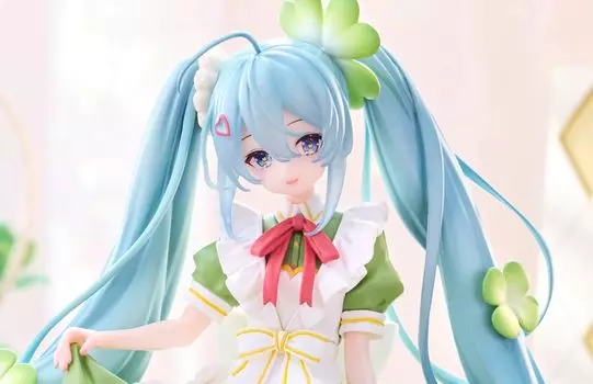 Фигурка Хацунэ Мику Фигурка Хацунэ Мику Noodle Stopper Цветочная фея Клевер Официальный