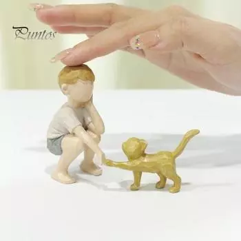 Фигурка мальчика и кота, смоляное украшение для рабочего стола, коллекционная статуэтка котенка и мальчика, домашний офис, подарок для любителей кошек Sets