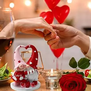 Фигурка пары гномов из смолы красного розового цвета, украшение для стола, полки, камина