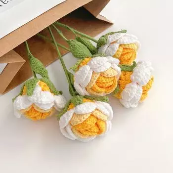 Finished crocheted gradient wool rose single Valentine s Day Qixi Festival Christmas hand-held flower bouquet