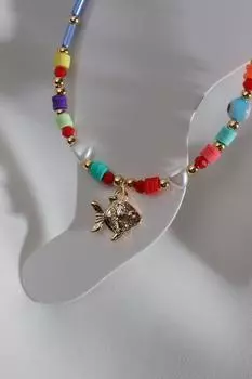 Фиолетовый браслет из бисера с рыбьим концом