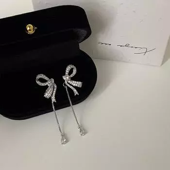 Flash Diamond Bow, Water Drop, Fringed Stud Earrings, Women S Niche Design Sense, Personality, Fashion Temperament, Elegant Earrings, Earrings.