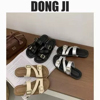 Flat bottom belt buckle slippers women summer wear 2025 new retro fairy wind soft bottom beach seaside cool slippers 35 серебряный