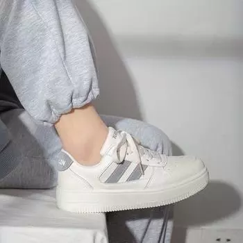 Flat bottom with skirt little white shoes 2024 autumn and winter new fashion casual shoes student muffin soft baseplate shoes women 35 синий