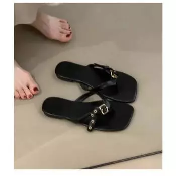 Flat-bottomed belt buckle flip-flops for women s summer wear, new sandals, design sense, niche pinch feet, cool slippers for women 35