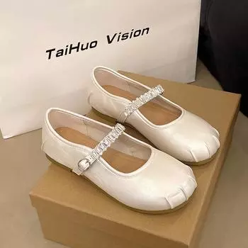 Flat-bottomed rhinestone light-mouth silver single shoes women s summer new models with skirts, one-word Mary Jane shoes 35