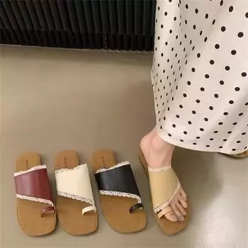 Flat-bottomed set of toe lace beach sandals French niche ladies wear one-word drags without tiring feet Roman slippers 35
