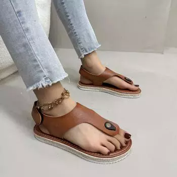 Flat-bottomed slippers women s 2025 summer new European and American foreign trade large-size beach toe fashionable and comfortable flip-flops sandals 36 темно-коричневого