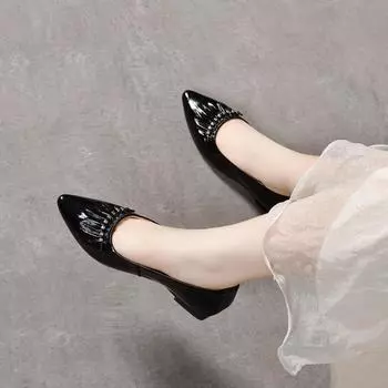 Flat shoes women s autumn new pointed head shallow mouth one pedal simple and elegant beaded single shoes with skirt 34