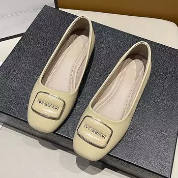 Flat single shoes women s 2024 autumn and winter new French temperament low heel square head one pedal ladyshoes light mouth square buckle shoes 35