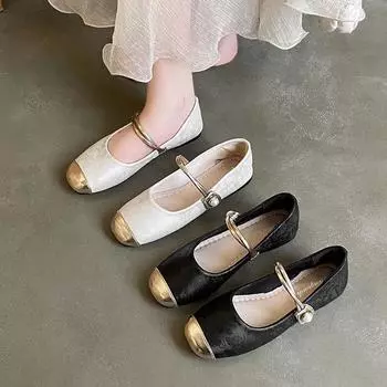 Flat single shoes women s 2025 new spring skirt Mary Jane women s shoes national style new Chinese Doudou shoes grandma shoes 35