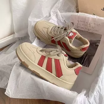 Fleece board shoes women s popular autumn and winter student casual sports shoes versatile platform white shoes German training shoes 35