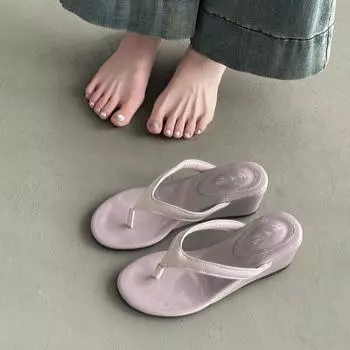 Flip-flops women s fashion versatile thick-soled wedge heel summer new wear simple beach cool slippers women s shoes 35