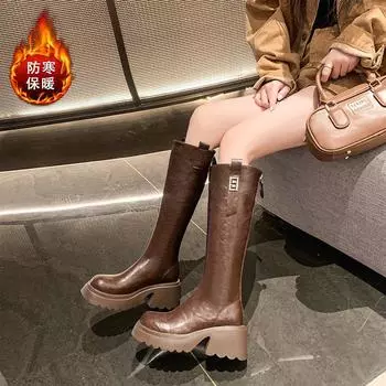 Флисовые тонкие рыцарские сапоги 2024 года, высокие зимние сапоги женские, металлическая ретро толстая подошва, но каблук выше колена, модные сапоги 35 чёрный