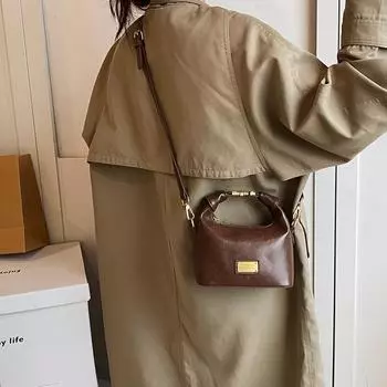 Flow портативная маленькая женская сумка 2024 года осень новая ретро универсальная сумка-пельмень нишевая сумка-мессенджер через плечо 18.5*9.5*20.5 чёрный