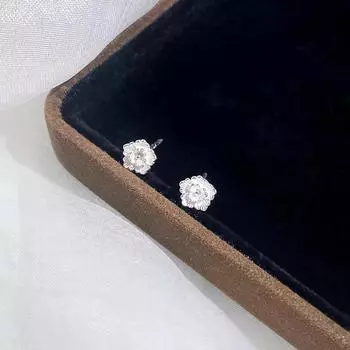 Серьги-цветы — это высококачественные, простые, универсальные, стильные, компактные и изысканные серьги для прокалывания ушей