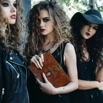 Фокус-покус книга заклинаний Фокус-покус заклинание Книга теней Хэллоуин украшения в помещении Лучший Хэллоуин Фокус-покус Декор Подарки 7 x 5 in коричневый