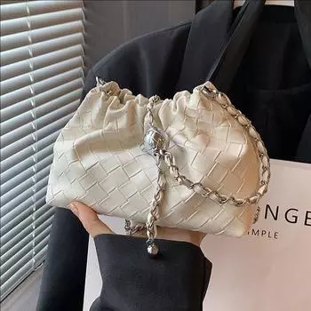 Folded Bundle Mouth Bucket Bag Women S Trend Versatile Shoulder Bag Summer Niche Casual Messenger Bag серебряный