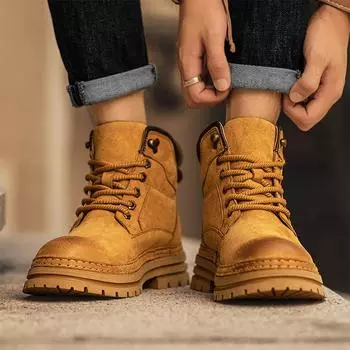 Foreign trade 2025 hot-selling men s boots autumn new cross-border large-size thick-soled, that s your genuine leather tooling Martin boots. 38 золотой