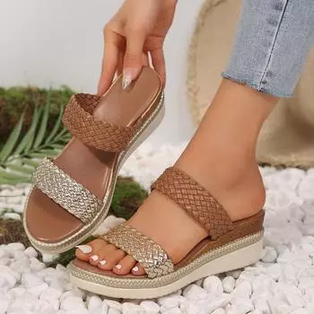 Foreign trade large size flat bottom slope heel one-word foot slippers women s popular summer new fish mouth fashion women s cool slippers 36 золотой