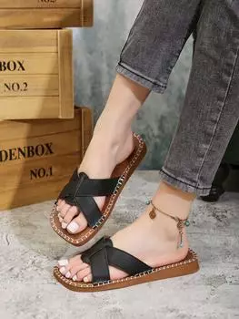 Foreign trade large-size slippers women s 2025 summer new casual street beach shoes flat-bottomed one-character European and American style sandals 36