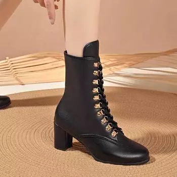 Foreign trade large size women s leather boots 2024 autumn and winter new rivet lace short Martin boots versatile fashion boots 36 чёрный