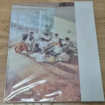 Фотоальбом-каталог сегодняшней выставки Bts Bts