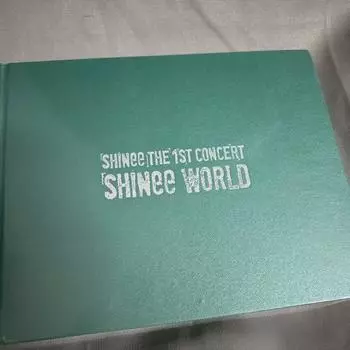 Фотоальбом первого концерта Shinee