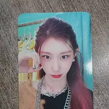 Фотокарточка Itzy Chaeryeong