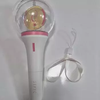 Фотокарточка Stayc Lightstick Wink Bong