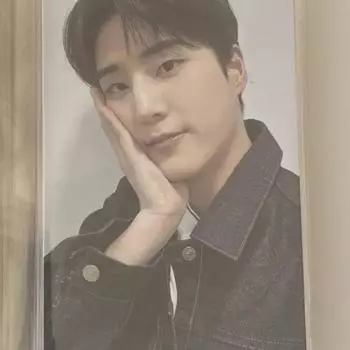 Фотокарточка Young K