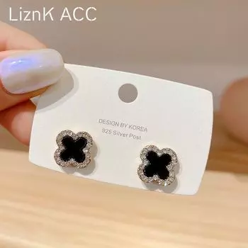 Four Leaf Clover Ear Stud Women s Small Simple Cold Style Accessible Luxury Special-Interest Design Fancy Earrings Gold
