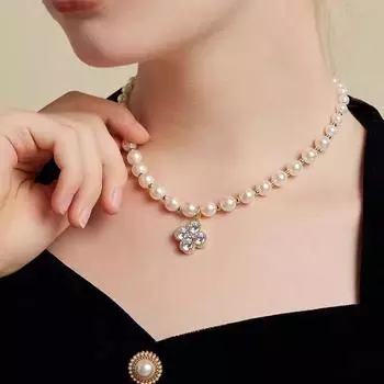Four-Leaf Flower Pearl Necklace Women S High Sense Versatile Temperament Zircon Pendant