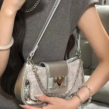 Французская цепная сумка женская новинка сезона 2024 года, маленькая квадратная сумка, нишевая, простая, повседневная, универсальная сумка-мессенджер серебряный