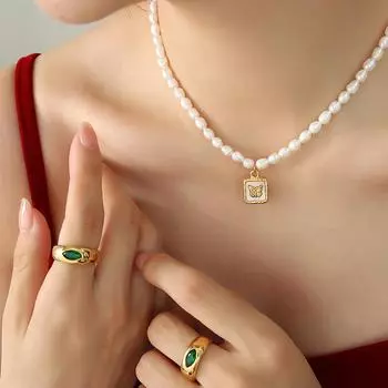 Французская изысканная элегантность не увядает, модная цепочка из пресноводного жемчуга, титановая сталь, позолоченная, бабочка, цвет ракушки, квадратное ожерелье с подвеской