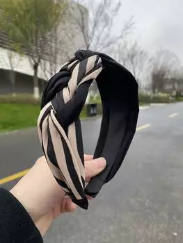 Французская легкая роскошь, западный стиль, маленькая ароматная повязка на голову с закруткой, женская нескользящая универсальная повязка на голову, высококачественные аксессуары для волос