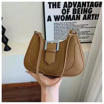 Французская нишевая простая сумка 2024 года, новая женская популярная сумка через плечо, модная подмышечная трендовая маленькая квадратная сумка чёрный